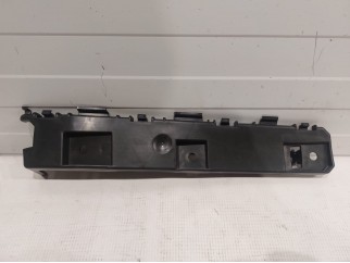 Rear Retainer Right